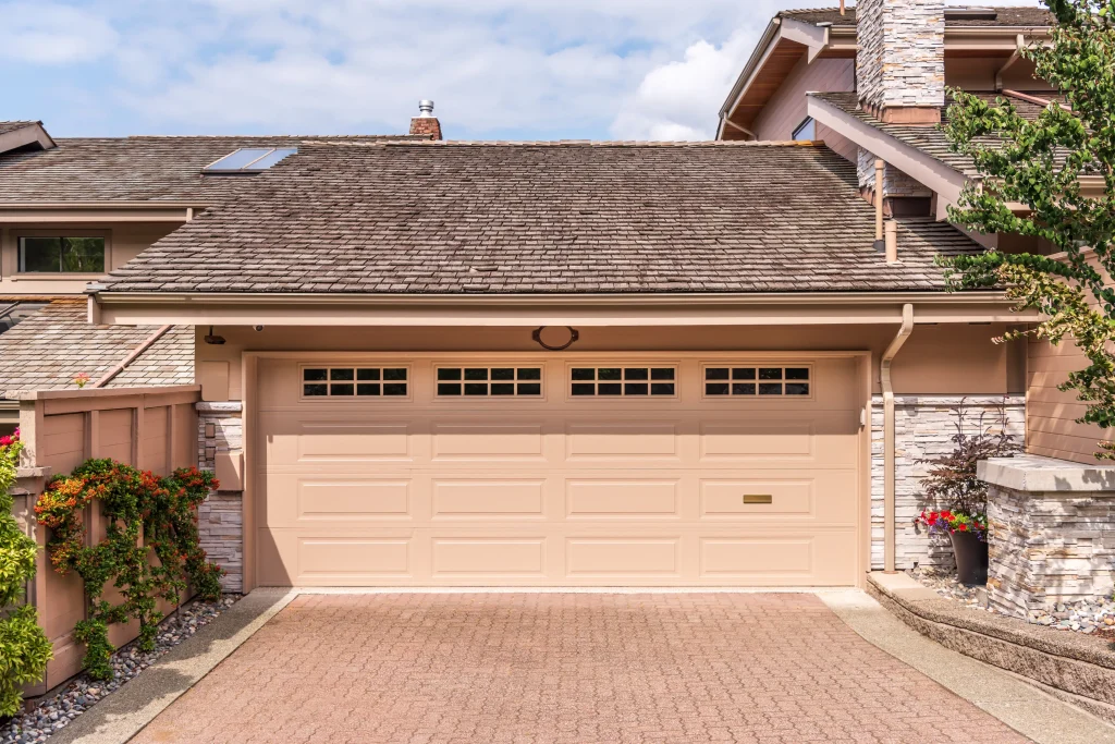 Fiberglass Garage Door Painting