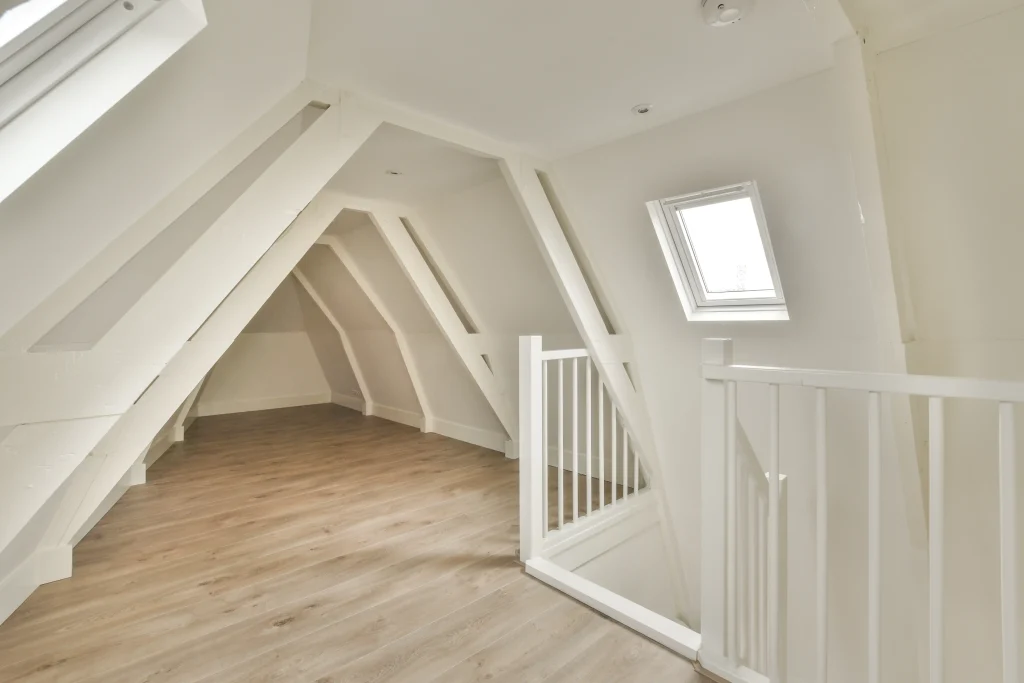Attic Room With Angled beams and wood floor 2026, 03, 18, 08, 26, 37 utc